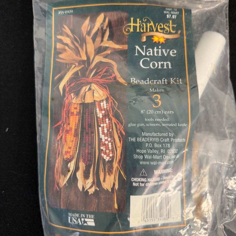 The Beadery Native Corn Bead Kit Craft Kit Sealed Vintage 8" Corn Ears & Beads